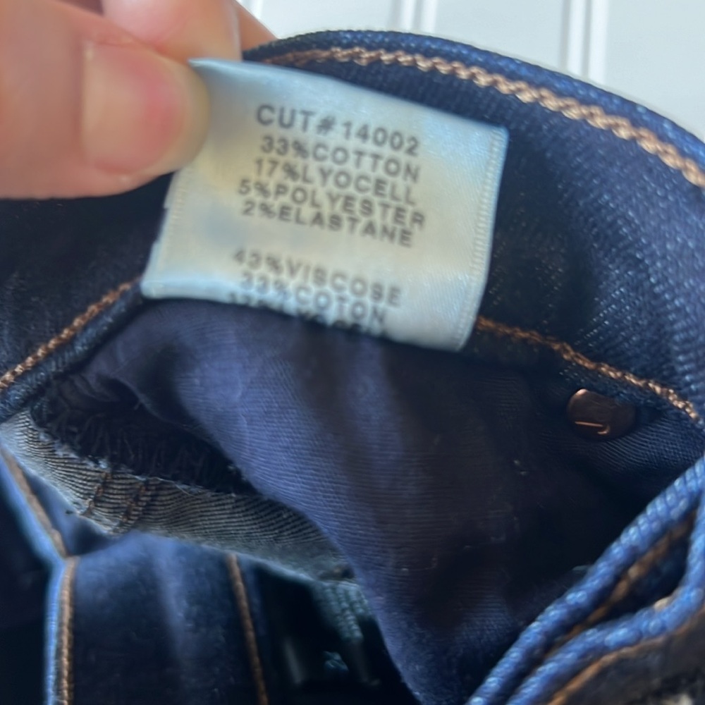 J Brand Dark Wash Skinny Jeans - Picture 5 of 6